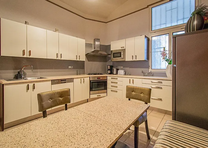 Apartman 2bdr Flat Behind Museum Prága