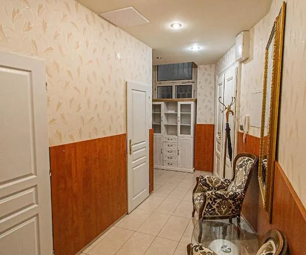 2bdr Flat Behind Museum Prague